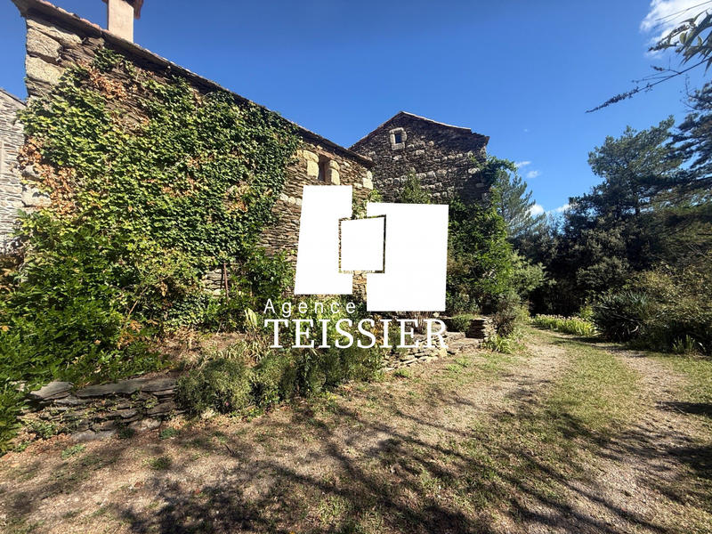 Maison - 250 m² - 7 pièces