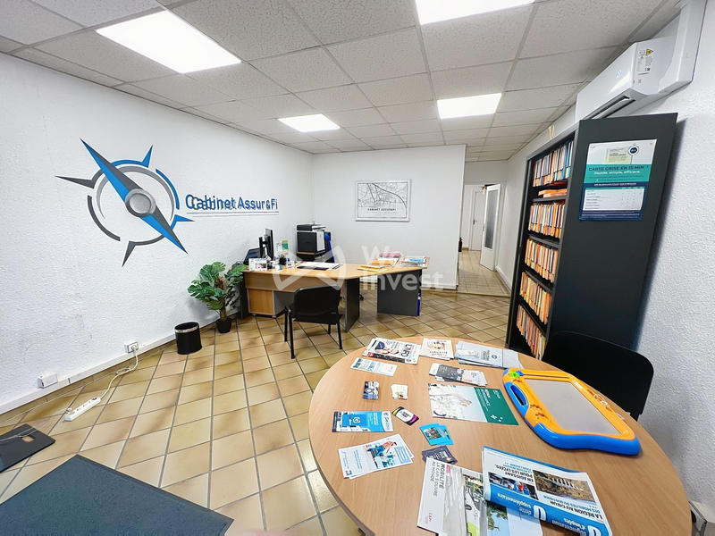 Local commercial - 45 m² - 2 pièces