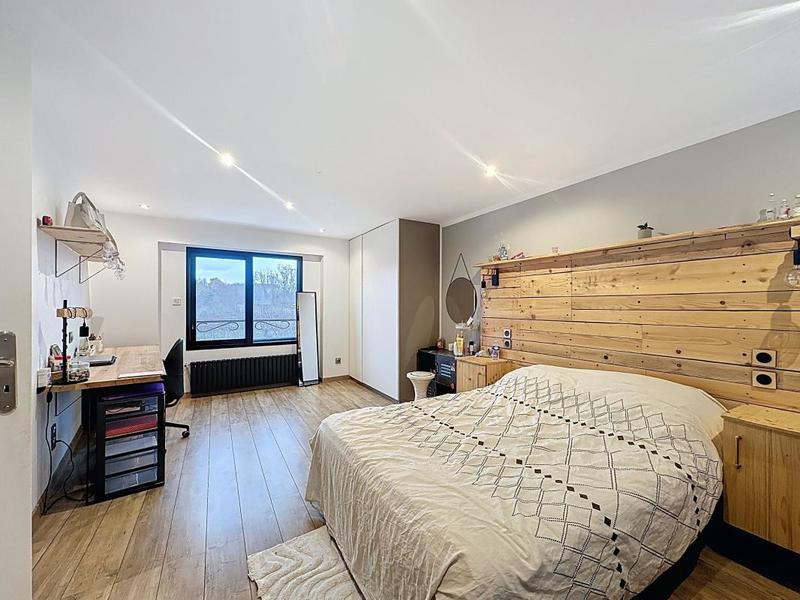 Maison - 187 m² - 5 pièces