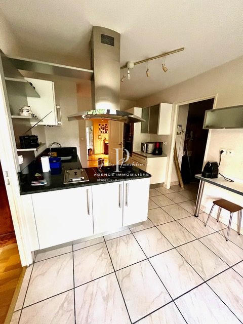 Appartement - 158 m² - 5 pièces