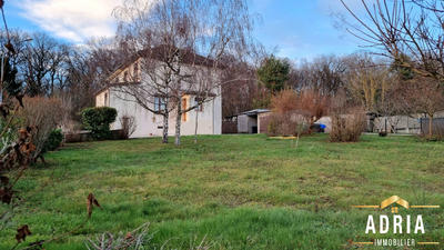 Maison - 83 m² - 5 pièces