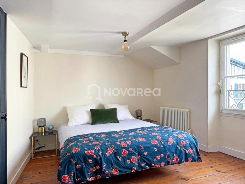 Maison - 140 m² - 6 pièces