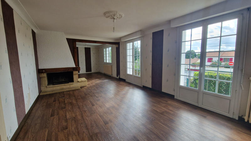 Maison - 188 m² - 10 pièces