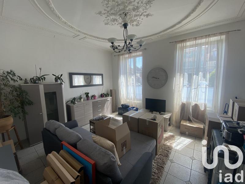 Maison - 210 m² - 8 pièces