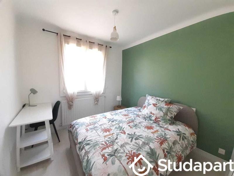 Chambre - 10 m² - 1 pièce