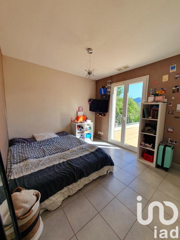 Maison - 231 m² - 10 pièces