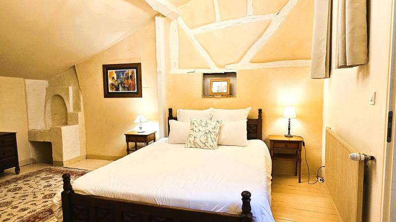 Maison - 580 m² - 16 pièces