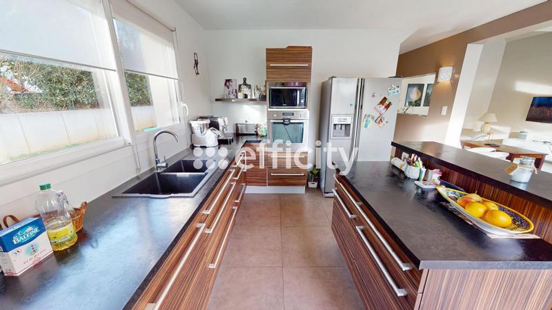 Maison - 150 m² - 6 pièces