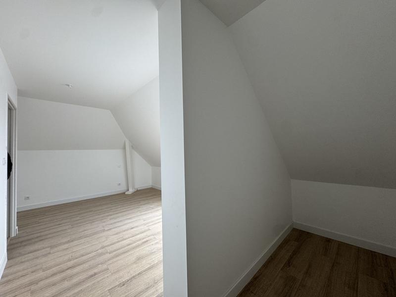 Maison - 122 m² - 4 pièces