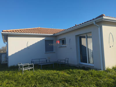 Maison - 100 m² - 4 pièces