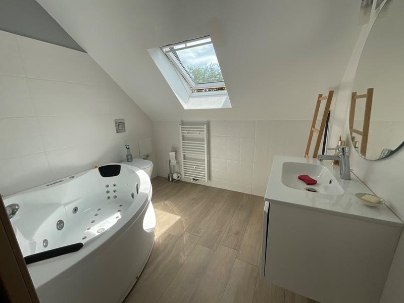 Maison - 175 m² - 7 pièces