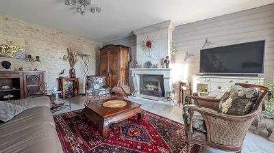 Propriété - 374 m² - 24 pièces