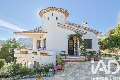 Maison - 180 m² - 6 pièces