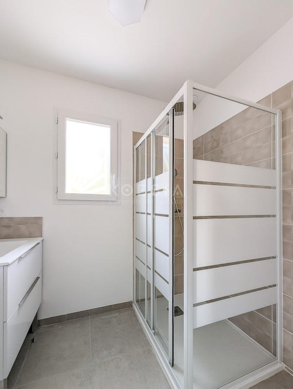 Villa - 111 m² - 4 pièces