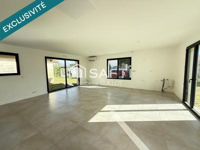 Maison - 86 m² - 4 pièces