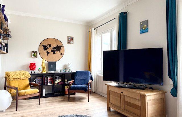 Maison - 94 m² - 6 pièces