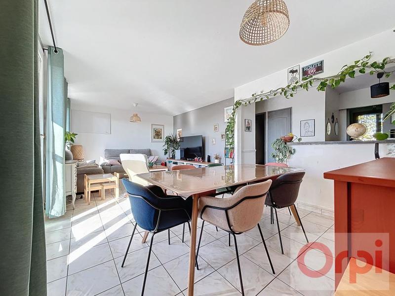 Appartement - 83 m² - 5 pièces