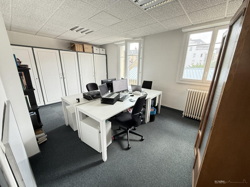 Bureau - 320 m² - 10 pièces