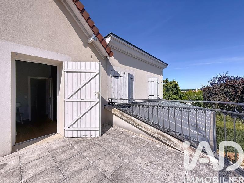 Maison - 262 m² - 8 pièces