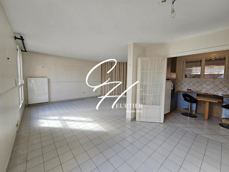 Appartement - 110 m² - 5 pièces