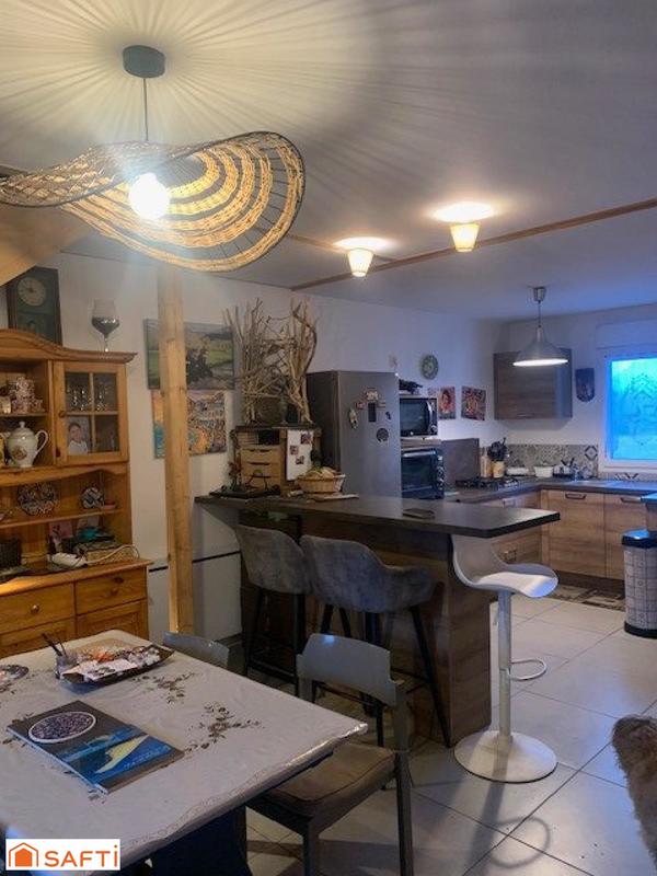 Maison - 95 m² - 4 pièces