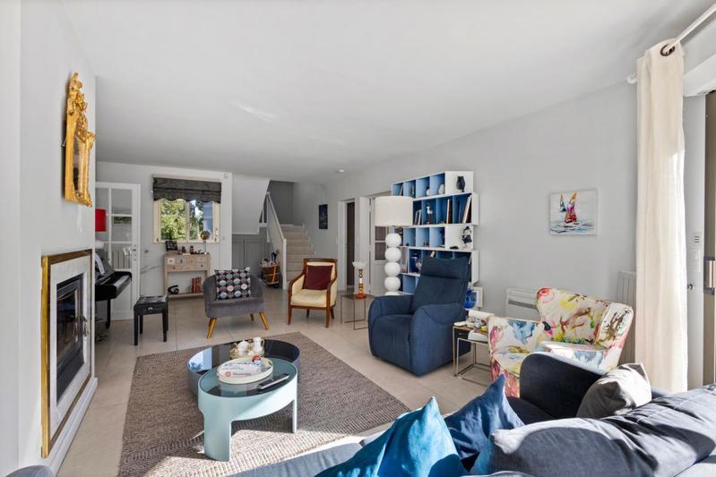 Maison - 187 m² - 6 pièces