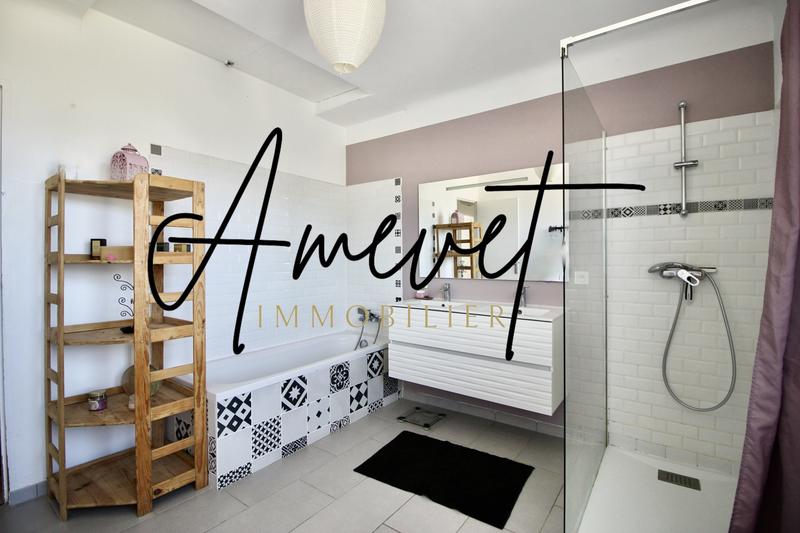 Villa - 145 m² - 6 pièces