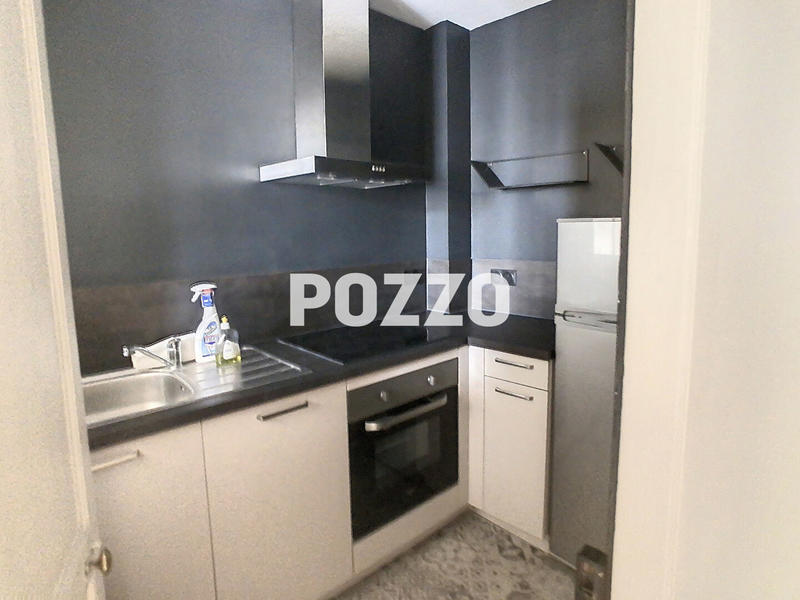 Local commercial - 56 m² - 5 pièces