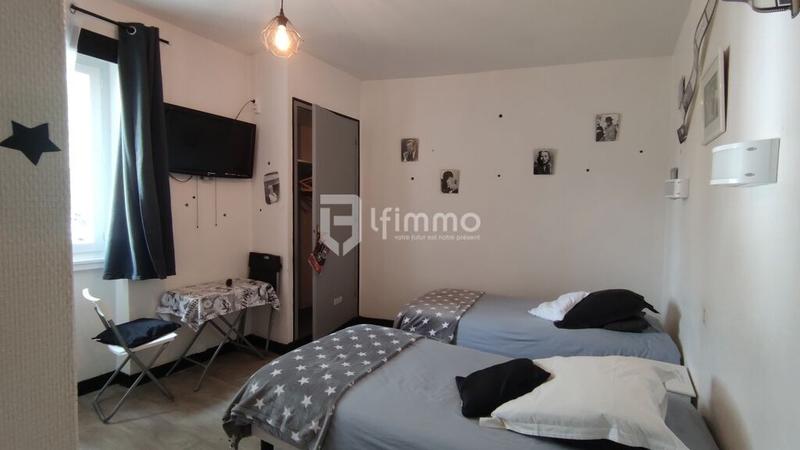 Moulin - 380 m² - 12 pièces