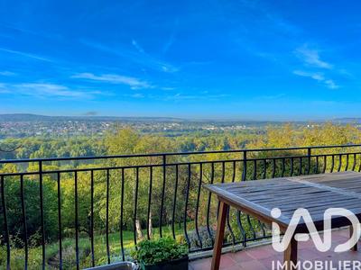 Maison - 230 m² - 10 pièces