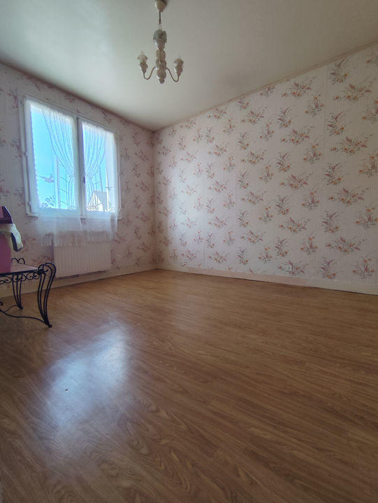 Maison - 115 m² - 6 pièces