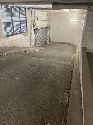 Parking / Garage - 12 m²