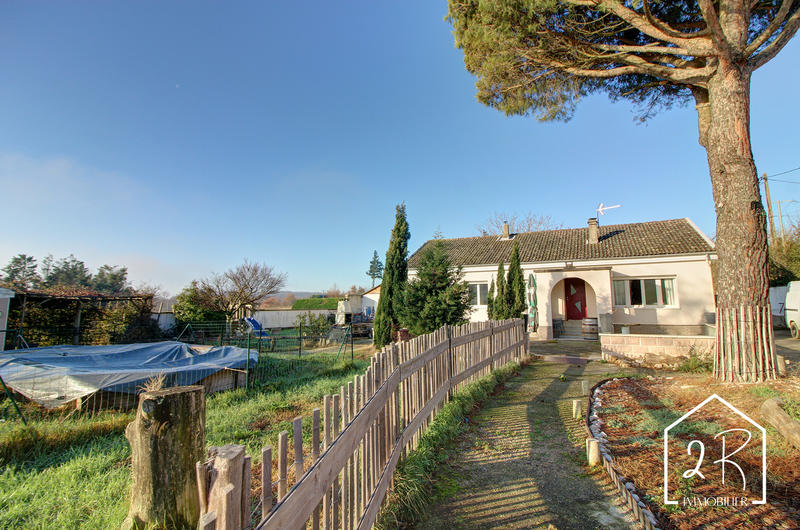 Maison - 98 m² - 4 pièces