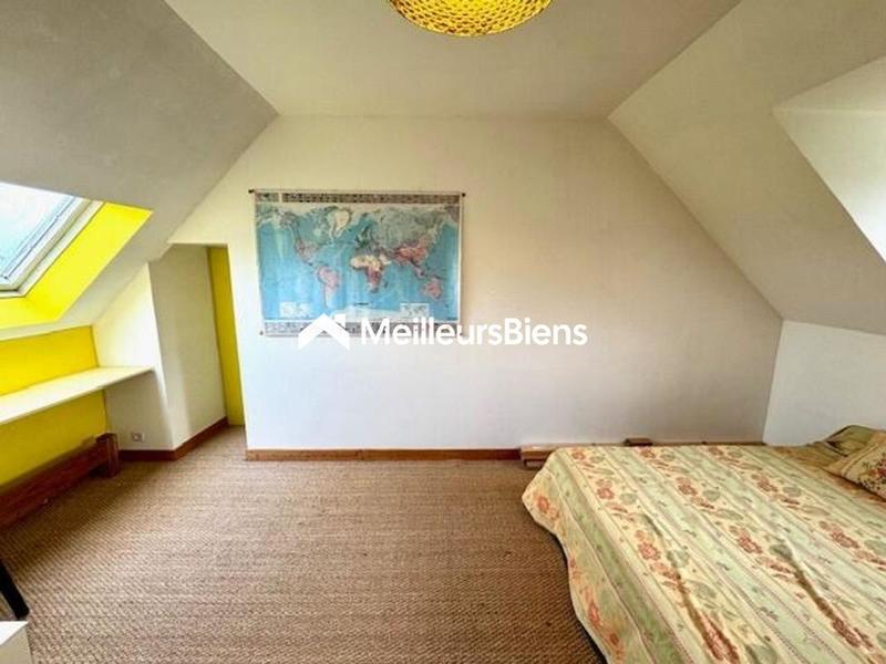 Maison - 131 m² - 8 pièces