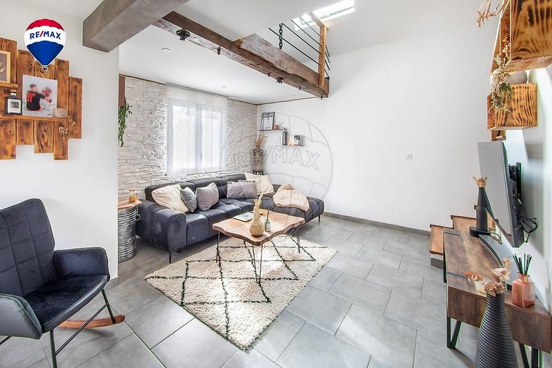 Maison - 100 m² - 5 pièces