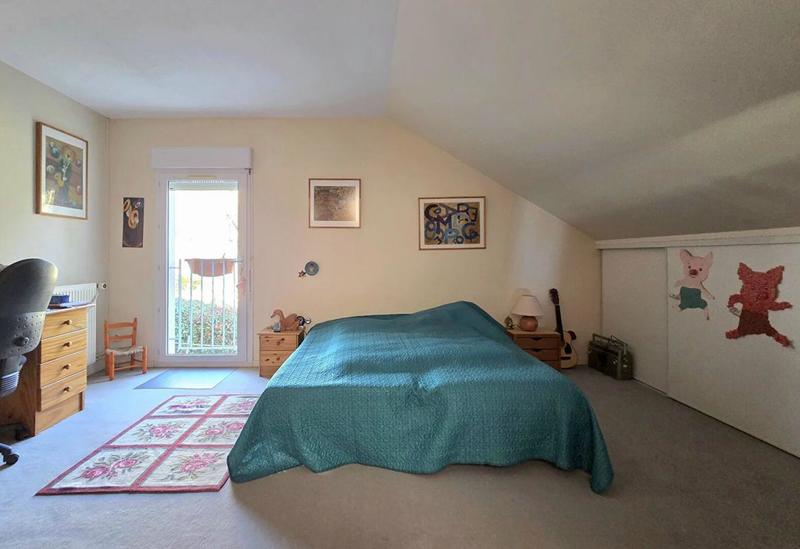 Maison - 174 m² - 8 pièces