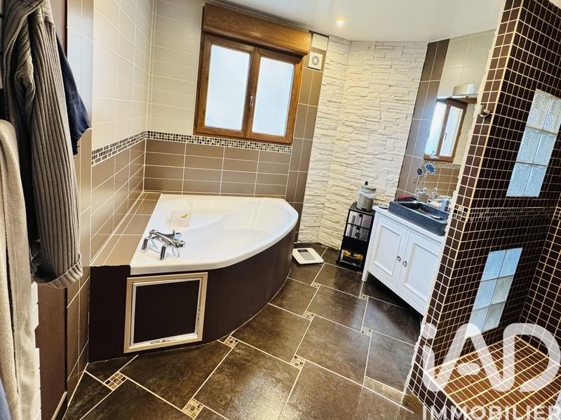 Maison - 123 m² - 6 pièces