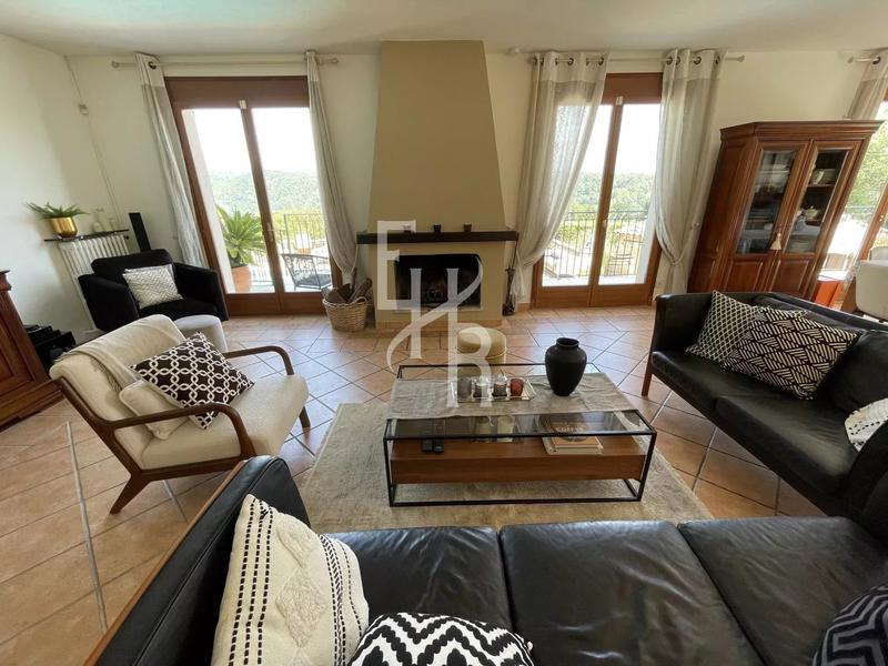 Villa - 173 m² - 7 pièces