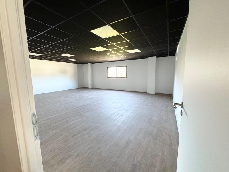 Entrepôt - 185 m² - 1 pièce