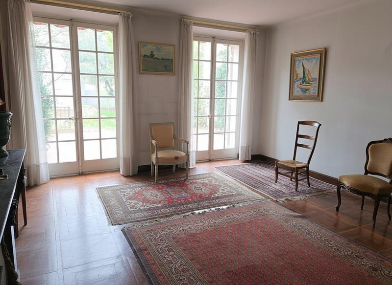 Maison ancienne - 388 m² - 12 pièces