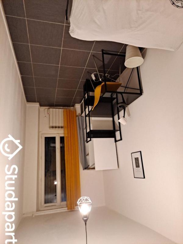 Chambre - 9 m² - 1 pièce