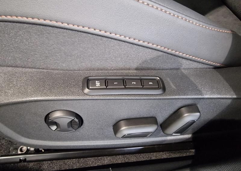 Cupra Leon Sport Tourer 272 Vz Hybrid Rechargeable / Toit Ouvrant Volant Super Caméra de Recul Coffre et Sieges Elec Sennheiser