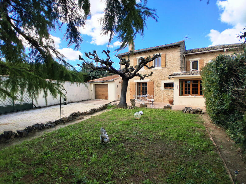 Maison - 84 m² - 3 pièces