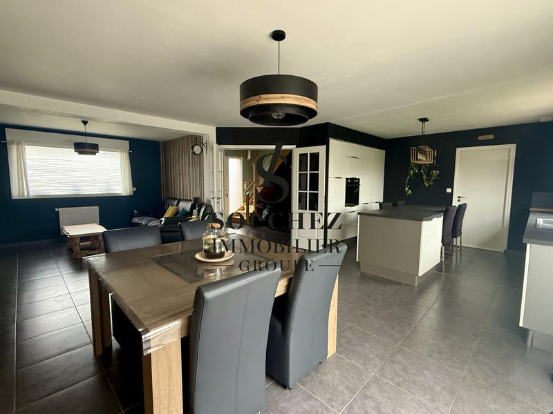 Maison - 105 m² - 6 pièces