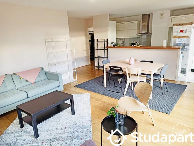 Chambre - 10 m² - 1 pièce