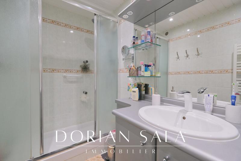 Appartement - 81 m² - 4 pièces