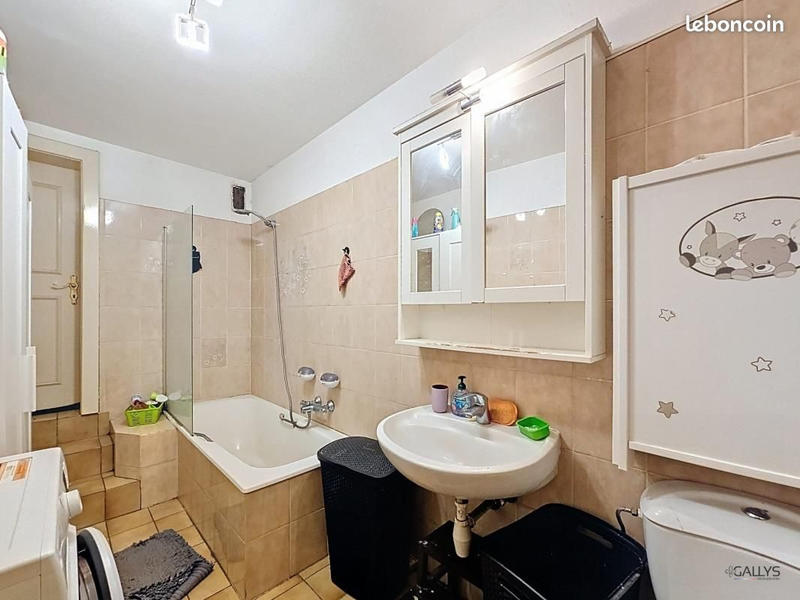 Maison - 102 m² - 4 pièces