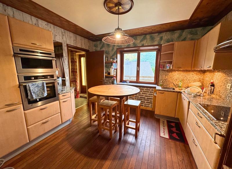 Maison - 150 m² - 7 pièces