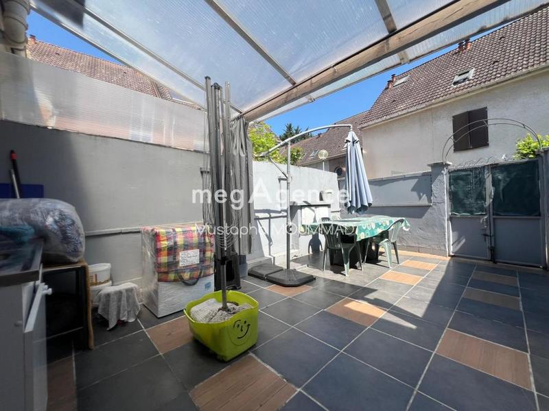 Maison - 80 m² - 4 pièces