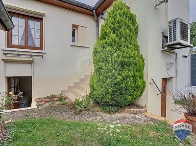 Maison - 108 m² - 5 pièces